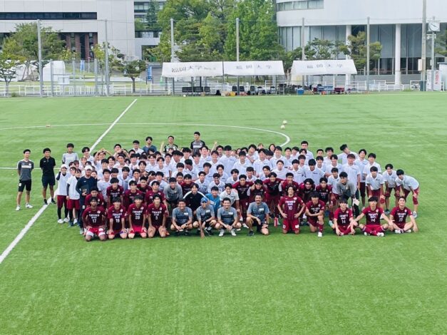 福岡大学フットボール・カンファレンスを外部コーチを招いて実施致しました。
